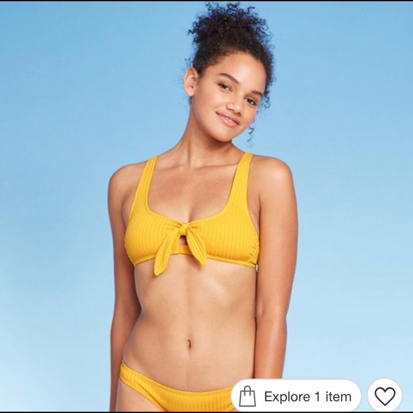 Yellow bikini - Picture 3 of 3